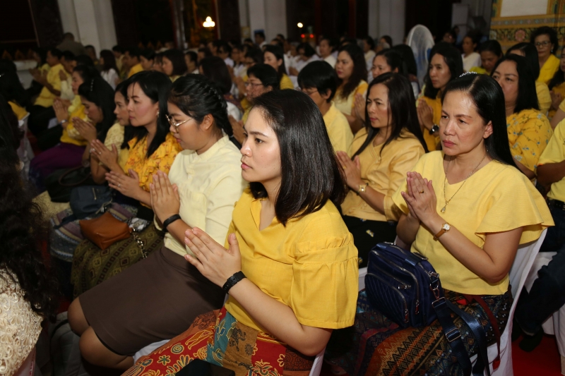 พิธีเจริญพระพุทธมนต์สมโภชผ้าพระกฐินพระราชทาน ประจำปี 2562 โดย สำนักงานการตรวจเงินแผ่นดิน ณ วัดหนองแวง พระอารามหลวง ตำบลในเมือง