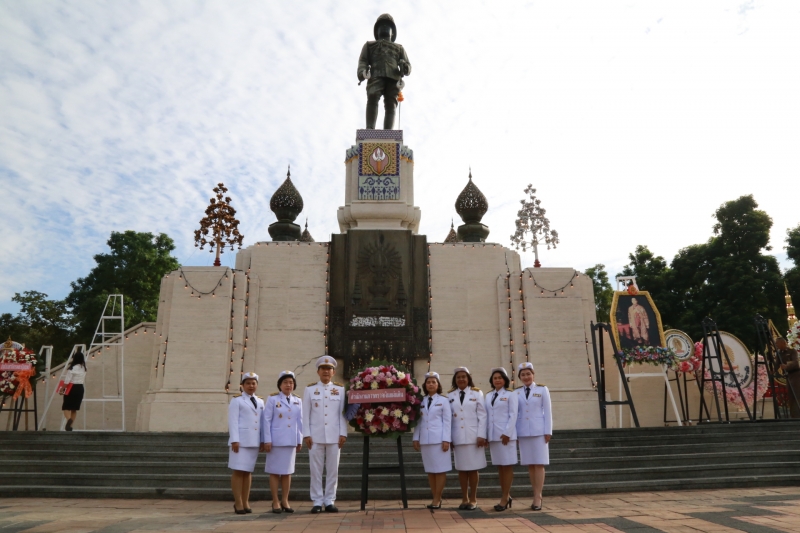 ร่วมวางพวงมาลาเนื่องในโอกาสวันคล้ายวันสวรรคต ร.6