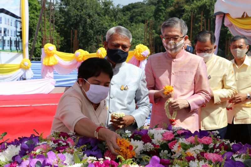 พิธีวางศิลาฤกษ์อาคารที่ทำการและอาคารชุดพักอาศัย สำนักตรวจเงินแผ่นดินจังหวัดนครนายก