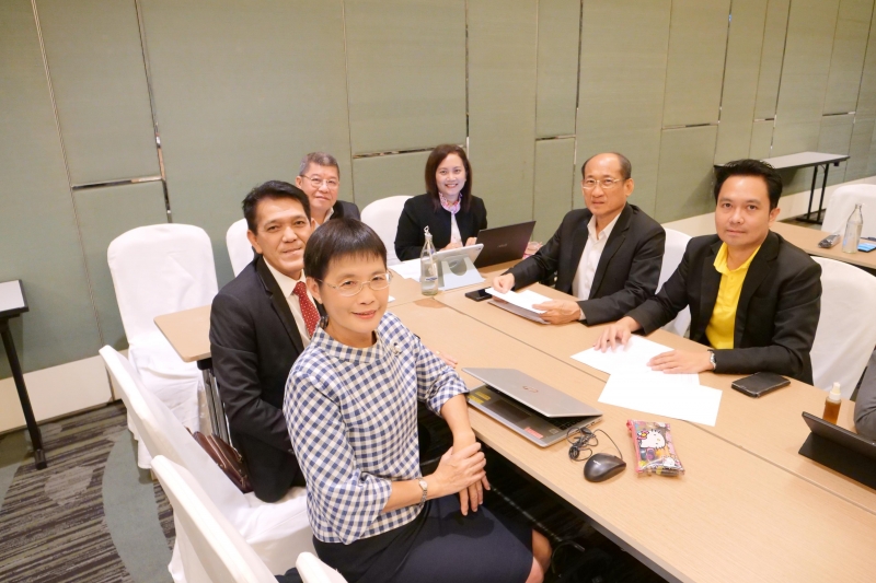 พิธีทำบุญตักบาตรข้าวสารอาหารแห้ง เดือนมีนาคม 2562