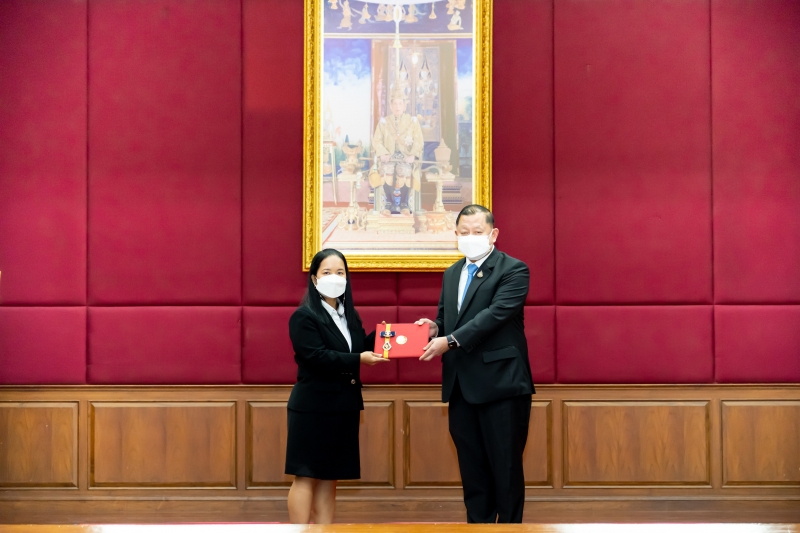 พิธีมอบประกาศนียบัตร โครงการพัฒนานักบริหารการตรวจเงินแผ่นดินระดับสูง (นตส.) รุ่นที่ 11 ณ สำนักงานการตรวจเงินแผ่นดิน