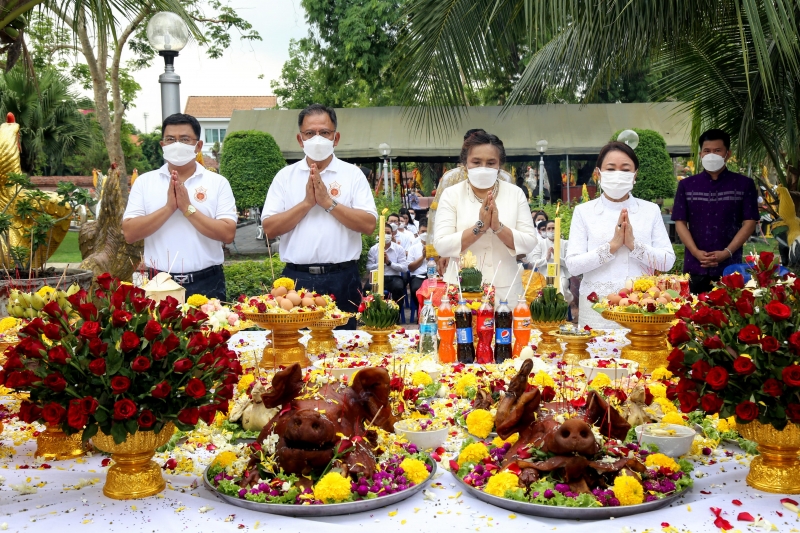 พิธีบวงสรวงดวงพระวิญญาณสมเด็จพระนเรศวรมหาราช ณ บริเวณวิหารสมเด็จพระนเรศวร วัดใหญ่ชัยมงคล จังหวัดพระนครศรีอยุธยา