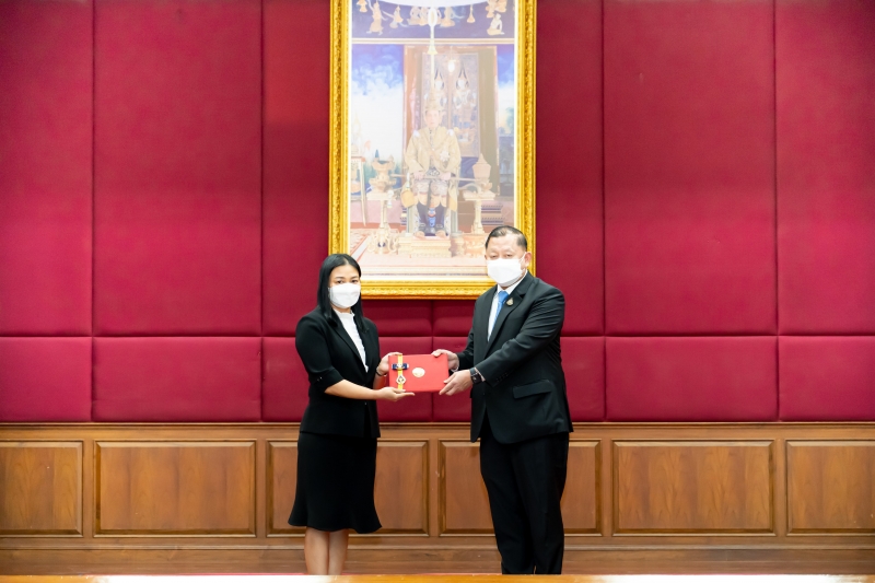 พิธีมอบประกาศนียบัตร โครงการพัฒนานักบริหารการตรวจเงินแผ่นดินระดับสูง (นตส.) รุ่นที่ 11 ณ สำนักงานการตรวจเงินแผ่นดิน