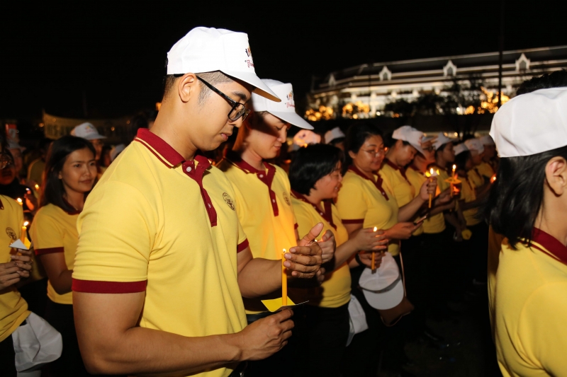 สตง.ร่วมเดินริ้วขบวนอัญเชิญเครื่องราชสักการะและร่วมพิธีจุดเทียนถวายพระพรชัยมงคลเนื่องในโอกาสวันเฉลิมพระชนมพรรษาพระบาทสมเด็จพระเจ