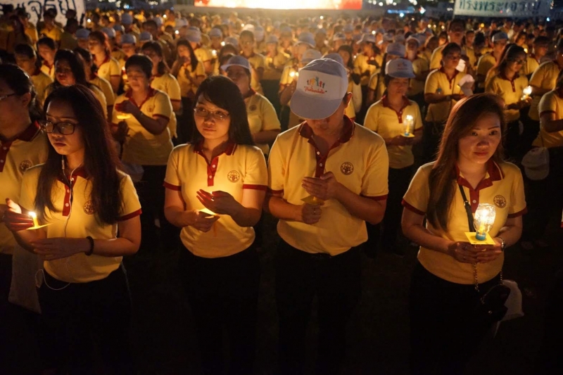 สตง.ร่วมเดินริ้วขบวนอัญเชิญเครื่องราชสักการะและร่วมพิธีจุดเทียนถวายพระพรชัยมงคลเนื่องในโอกาสวันเฉลิมพระชนมพรรษาพระบาทสมเด็จพระเจ