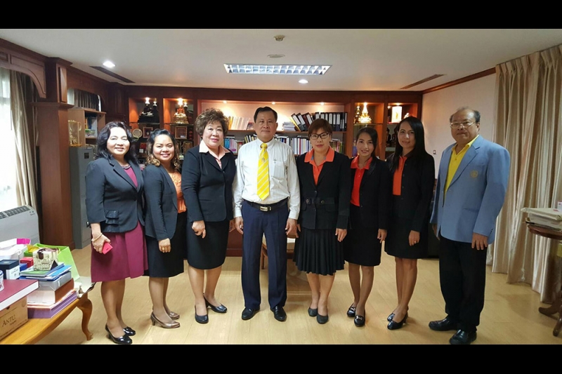 ชมรมผู้ตรวจสอบภายในท้องถิ่นเข้าพบ ปตง.และผตง.