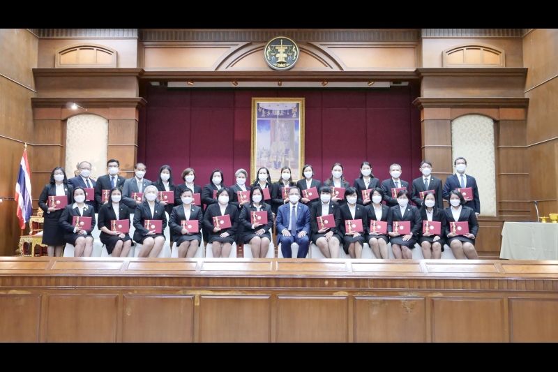 พิธีมอบประกาศนียบัตร โครงการพัฒนานักบริหารการตรวจเงินแผ่นดินระดับสูง (นตส.) รุ่นที่ 11 ณ สำนักงานการตรวจเงินแผ่นดิน