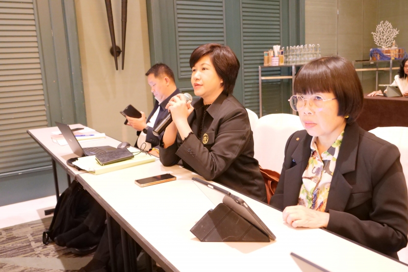 พิธีทำบุญตักบาตรข้าวสารอาหารแห้ง เดือนมีนาคม 2562