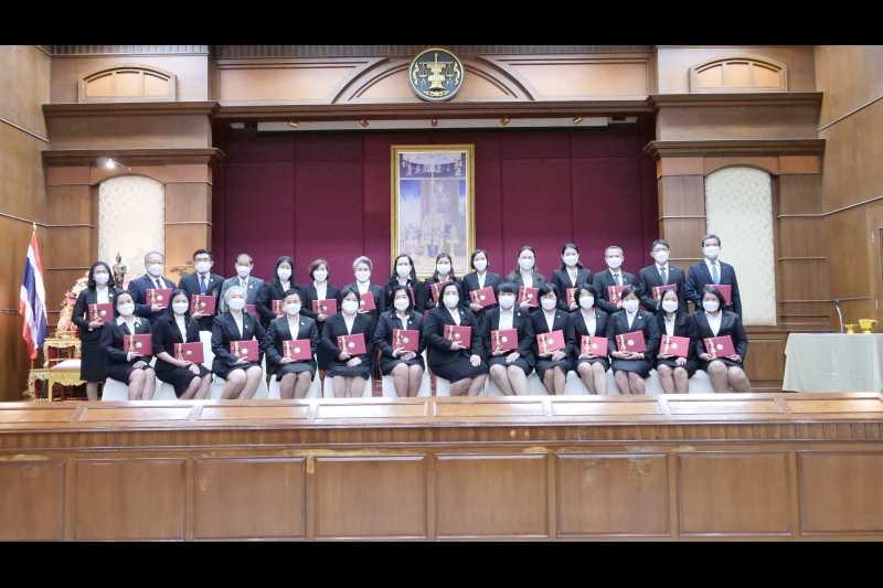 พิธีมอบประกาศนียบัตร โครงการพัฒนานักบริหารการตรวจเงินแผ่นดินระดับสูง (นตส.) รุ่นที่ 11 ณ สำนักงานการตรวจเงินแผ่นดิน