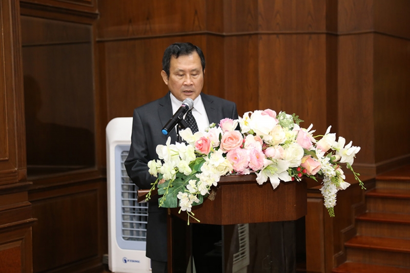 พิธีสรงน้ำพระและรดน้ำขอพร