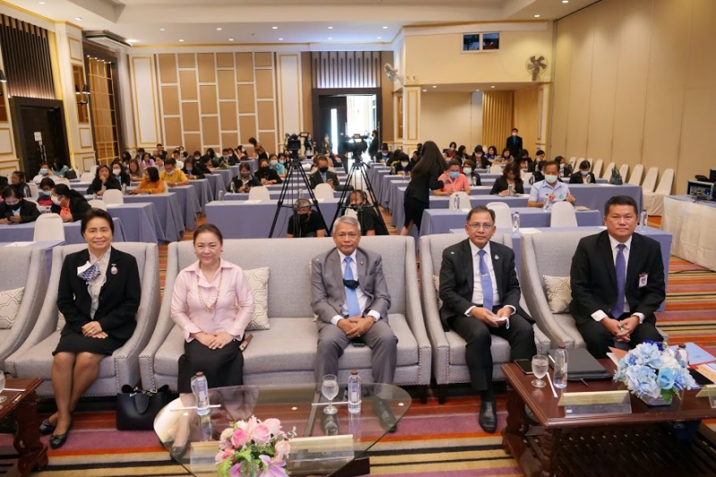 โครงการสัมมนาทางวิชาการ ภารกิจถูกต้องโปร่งใส รอบรู้วินัยการเงินการคลัง รุ่นที่ 4 จังหวัดนครสวรรค์