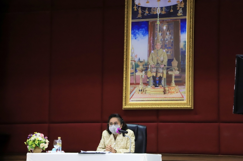 นางยุพิน ชลานนท์นิวัฒน์ กรรมการตรวจเงินแผ่นดิน ให้เกียรติเป็นวิทยากรบรรยายในโครงการพัฒนาศักยภาพการบริหารการตรวจเงินแผ่นดิน ระดับ