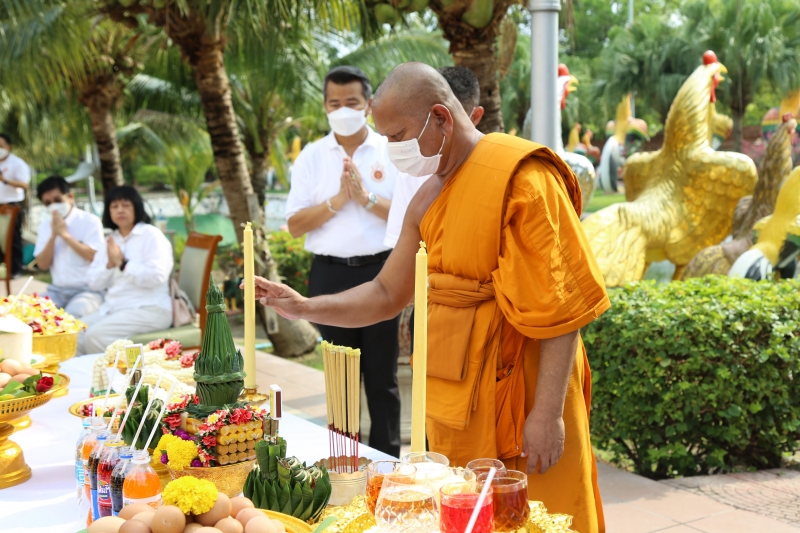 พิธีบวงสรวงดวงพระวิญญาณสมเด็จพระนเรศวรมหาราช ณ บริเวณวิหารสมเด็จพระนเรศวร วัดใหญ่ชัยมงคล จังหวัดพระนครศรีอยุธยา