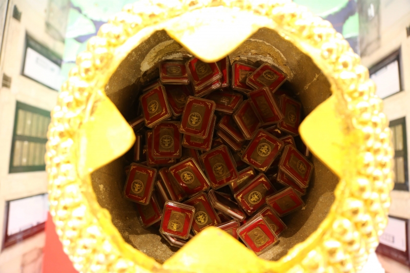 2567-02-09 พิธีเจริญพระพุทธมนต์สมโภชพระพุทธโสธร และบรรจุพระบรมสารีริกธาตุ