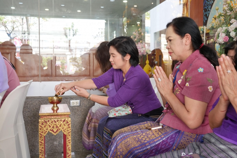 เฉลิมพระชนมพรรษา สมเด็จพระนางเจ้า ฯ พระบรมราชินี