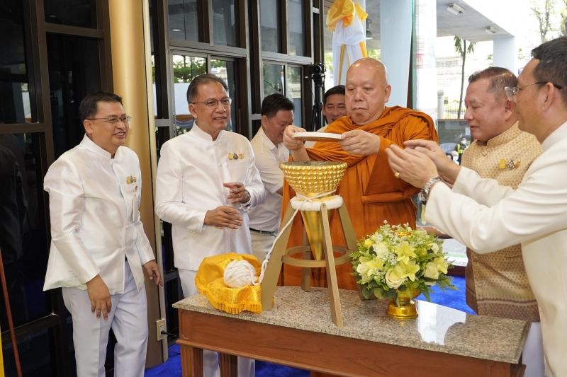 2567-02-09 พิธีเจริญพระพุทธมนต์สมโภชพระพุทธโสธร และบรรจุพระบรมสารีริกธาตุ