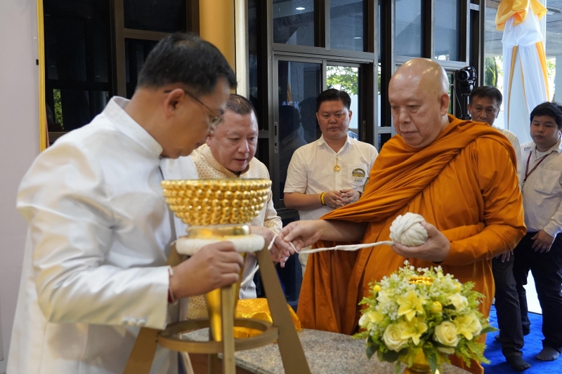 2567-02-09 พิธีเจริญพระพุทธมนต์สมโภชพระพุทธโสธร และบรรจุพระบรมสารีริกธาตุ