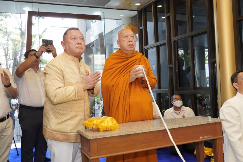 2567-02-09 พิธีเจริญพระพุทธมนต์สมโภชพระพุทธโสธร และบรรจุพระบรมสารีริกธาตุ