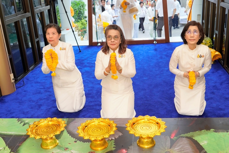 2567-02-09 พิธีเจริญพระพุทธมนต์สมโภชพระพุทธโสธร และบรรจุพระบรมสารีริกธาตุ