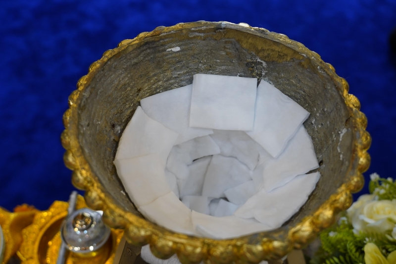 2567-02-09 พิธีเจริญพระพุทธมนต์สมโภชพระพุทธโสธร และบรรจุพระบรมสารีริกธาตุ