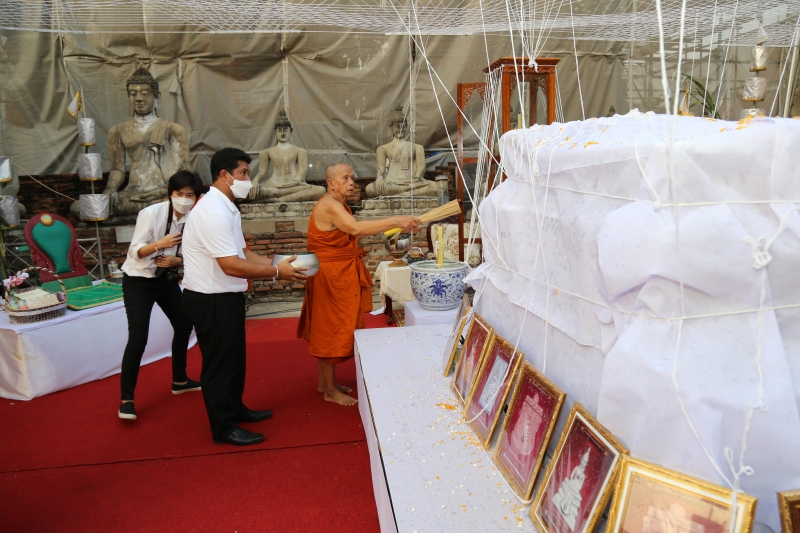 พิธีอธิษฐานจิตมวลสาร แผ่นจาร และแผ่นดวงชะตา 