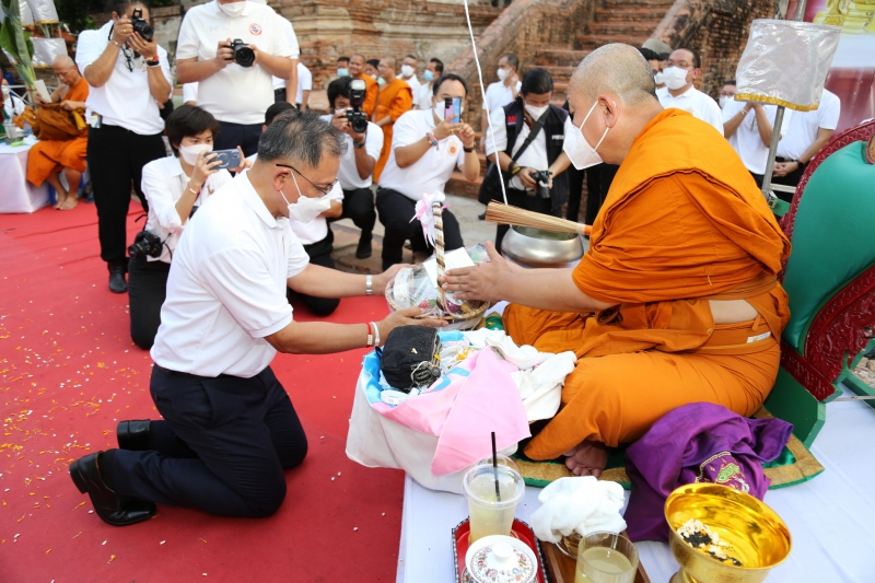 พิธีอธิษฐานจิตมวลสาร แผ่นจาร และแผ่นดวงชะตา 