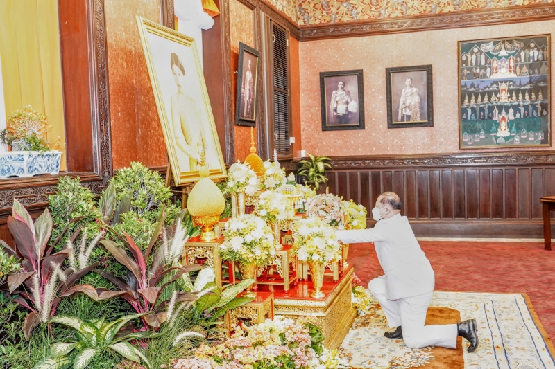 2566-01-08 สำนักงานการตรวจเงินแผ่นดินถวายแจกันดอกไม้และลงนามถวายพระพรชัยมงคลสมเด็จพระเจ้าลูกเธอ เจ้าฟ้าสิริวัณณวรี นารีรัตนราชกั