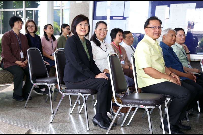 พิธีทำบุญตักบาตรข้าวสารอาหารแห้ง