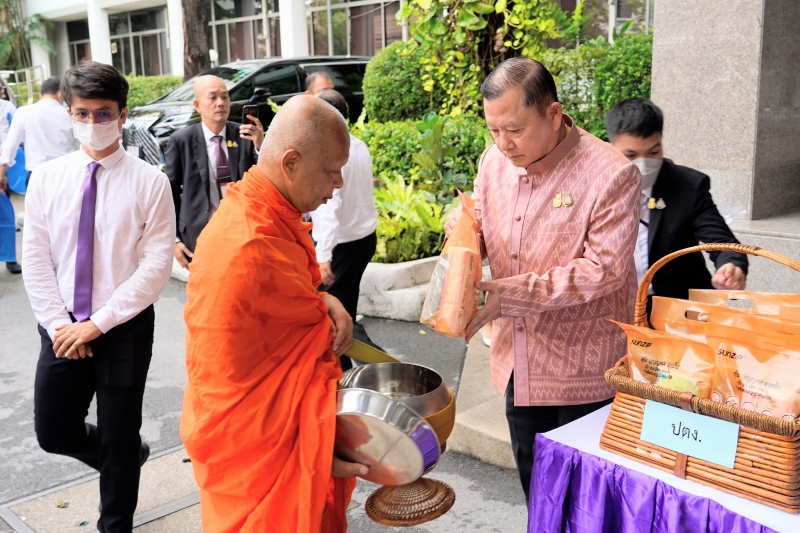 เฉลิมพระชนมพรรษา สมเด็จพระนางเจ้า ฯ พระบรมราชินี