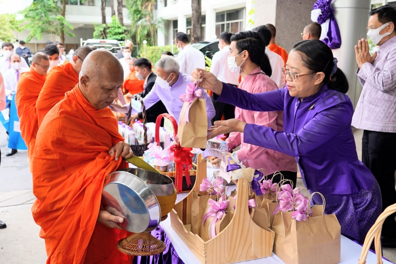 เฉลิมพระชนมพรรษา สมเด็จพระนางเจ้า ฯ พระบรมราชินี