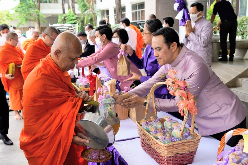 เฉลิมพระชนมพรรษา สมเด็จพระนางเจ้า ฯ พระบรมราชินี