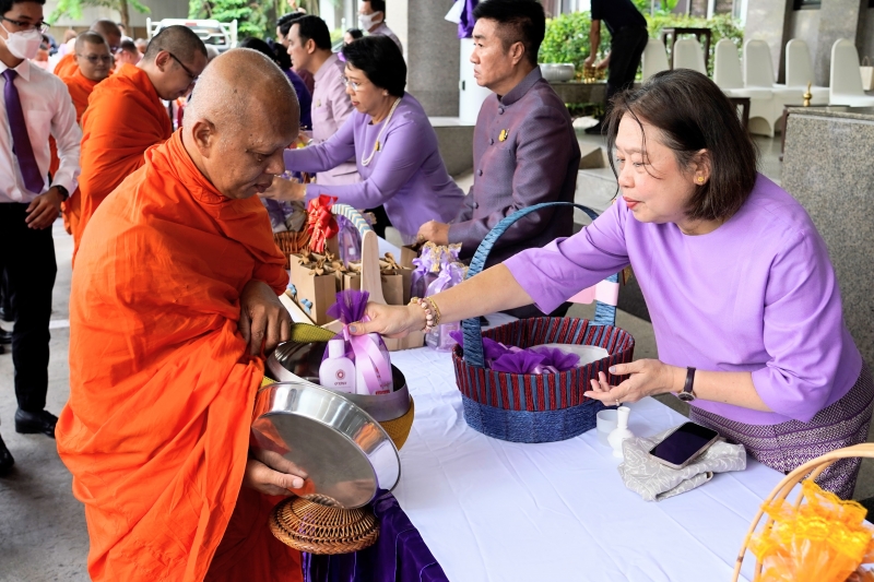 เฉลิมพระชนมพรรษา สมเด็จพระนางเจ้า ฯ พระบรมราชินี