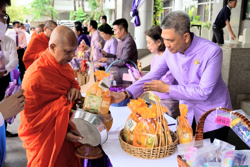 เฉลิมพระชนมพรรษา สมเด็จพระนางเจ้า ฯ พระบรมราชินี