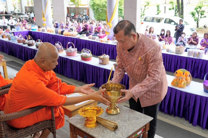 เฉลิมพระชนมพรรษา สมเด็จพระนางเจ้า ฯ พระบรมราชินี