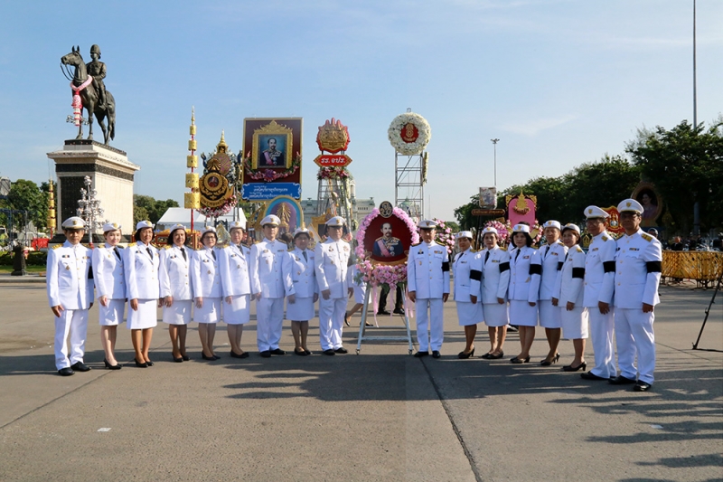 ร่วมวางพวงมาลาเนื่องในโอกาสวันปิยมหาราช