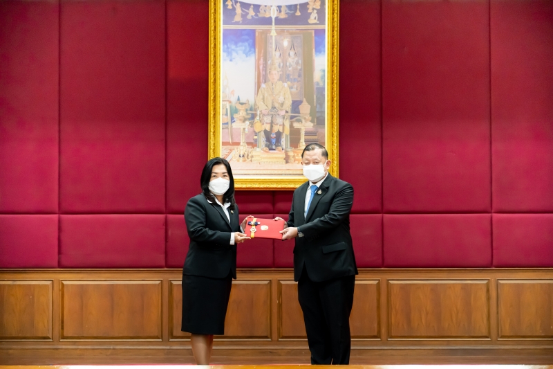 พิธีมอบประกาศนียบัตร โครงการพัฒนานักบริหารการตรวจเงินแผ่นดินระดับสูง (นตส.) รุ่นที่ 11 ณ สำนักงานการตรวจเงินแผ่นดิน