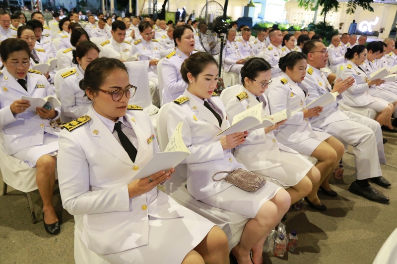 สวดมนต์ในพิธีมหามงคลบำเพ็ญพระราชกุศล