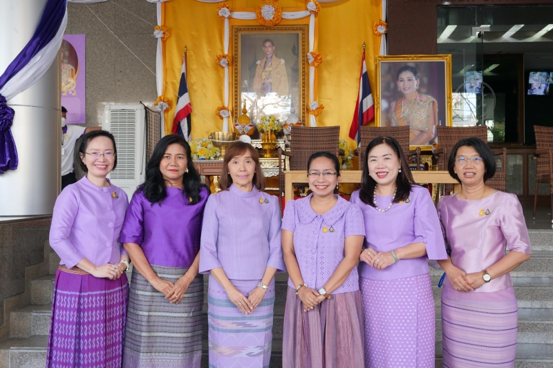 เฉลิมพระชนมพรรษา สมเด็จพระนางเจ้า ฯ พระบรมราชินี