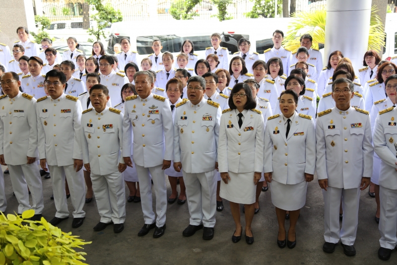 พิธีถวายราชสดุดีเฉลิมพระเกียรติและถวายพระพรชัยมงคล พิธีถวายสัตย์ปฏิญาณ เพื่อเป็นข้าราชการที่ดีและพลังของแผ่นดิน และร่วมลงนามถวาย