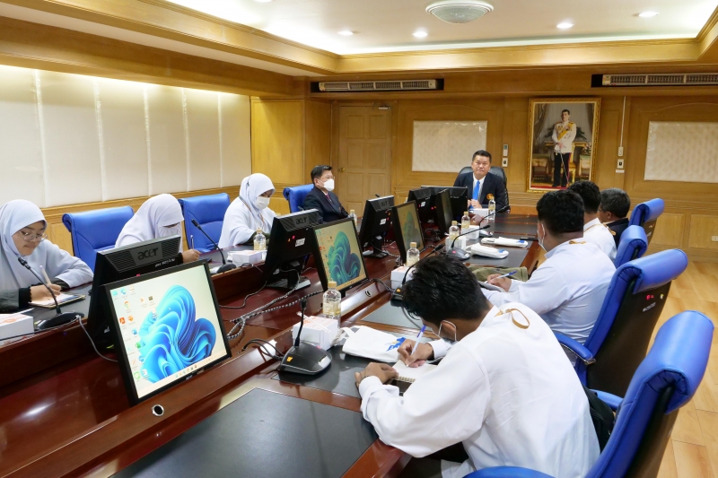 คณะศึกษาดูงานจากคณะอิสลามศึกษาและนิติศาสตร์ มหาวิทยาลัยฟาฏอนี เข้าศึกษาดูงานและรับฟังการบรรยายพิเศษ ณ สำนักงานการตรวจเงินแผ่นดิน