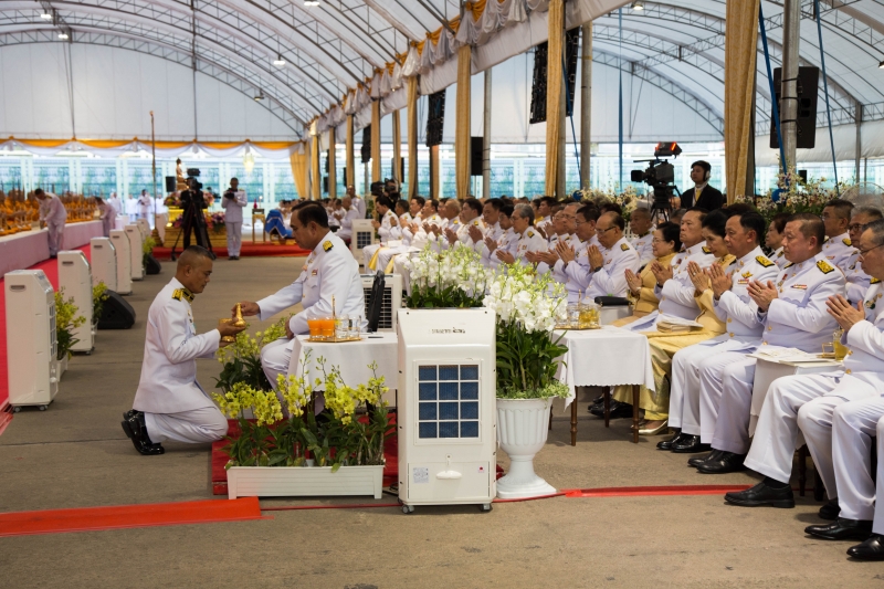  พิธีมหามงคลบำเพ็ญพระราชกุศลและเจริญพระพุทธมนต์ถวายพระพรชัยมงคล