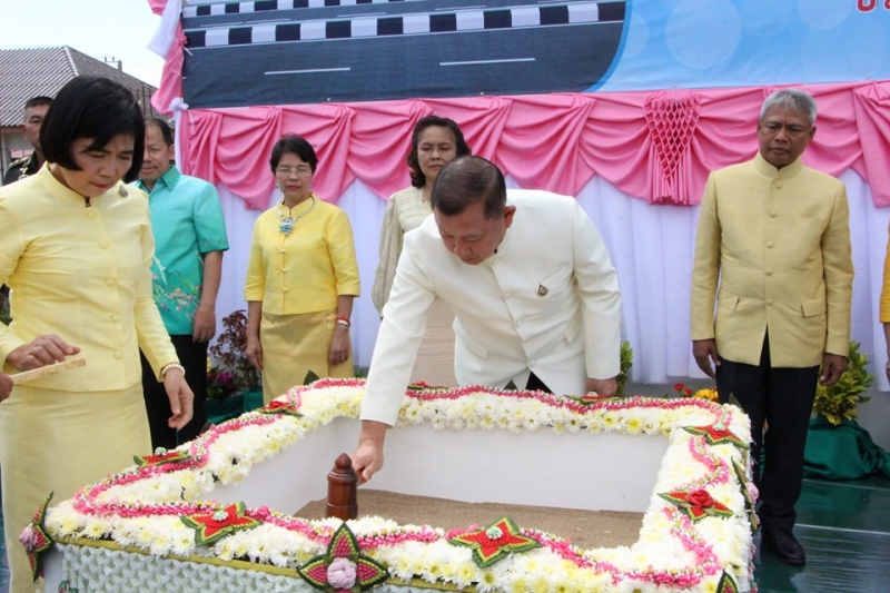 พิธีวางศิลาฤกษ์อาคารที่ทำการและอาคารชุดพักอาศัย และสิ่งก่อสร้างประกอบสำนักตรวจเงินแผ่นดินจังหวัดเพชรบูรณ์