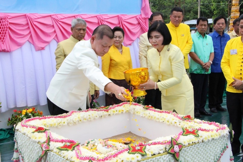 พิธีวางศิลาฤกษ์อาคารที่ทำการและอาคารชุดพักอาศัย และสิ่งก่อสร้างประกอบสำนักตรวจเงินแผ่นดินจังหวัดเพชรบูรณ์