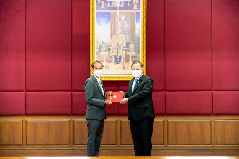 พิธีมอบประกาศนียบัตร โครงการพัฒนานักบริหารการตรวจเงินแผ่นดินระดับสูง (นตส.) รุ่นที่ 11 ณ สำนักงานการตรวจเงินแผ่นดิน