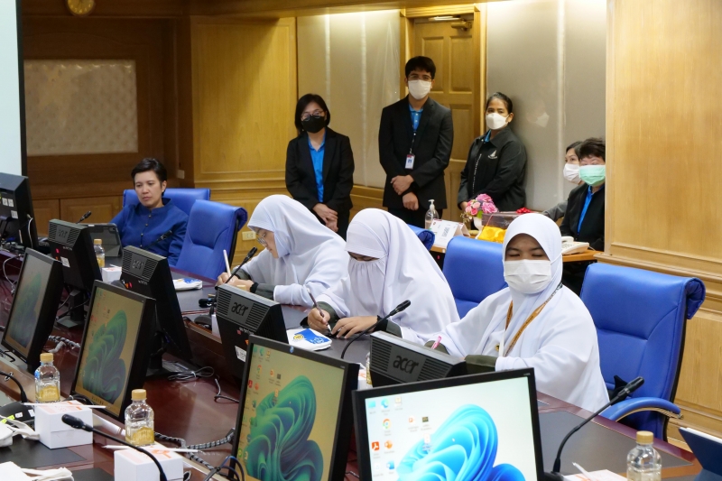 คณะศึกษาดูงานจากคณะอิสลามศึกษาและนิติศาสตร์ มหาวิทยาลัยฟาฏอนี เข้าศึกษาดูงานและรับฟังการบรรยายพิเศษ ณ สำนักงานการตรวจเงินแผ่นดิน