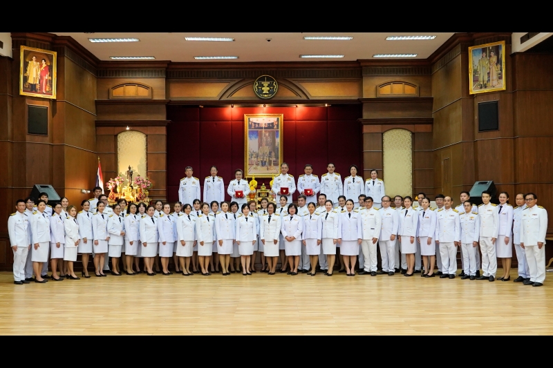 พิธีรับพระราชทานเครื่องราช