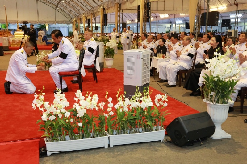 พิธีมหามงคลเจริญพระพุทธมนต์ และถวายพระพรชัยมงคล
