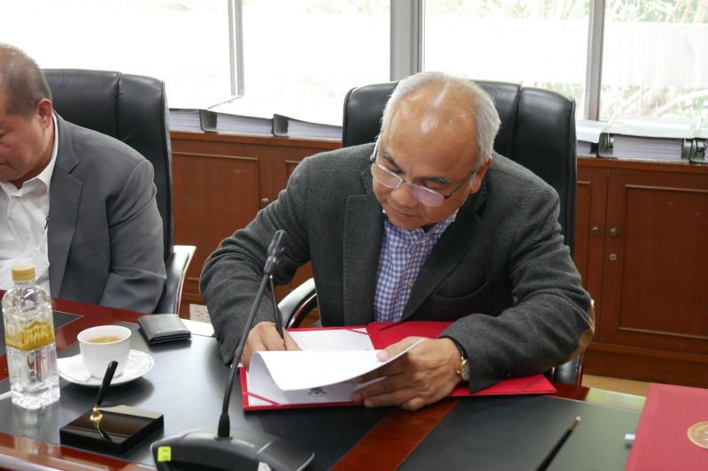 พิธีลงนามในสัญญาโครงการพัฒนาการตรวจเงินแผ่นดินอิเล็กทรอนิกส์แบบบูรณาการ (Thailand Smart e-Audit: TSEA) ระหว่าง สำนักงานการตรวจเง