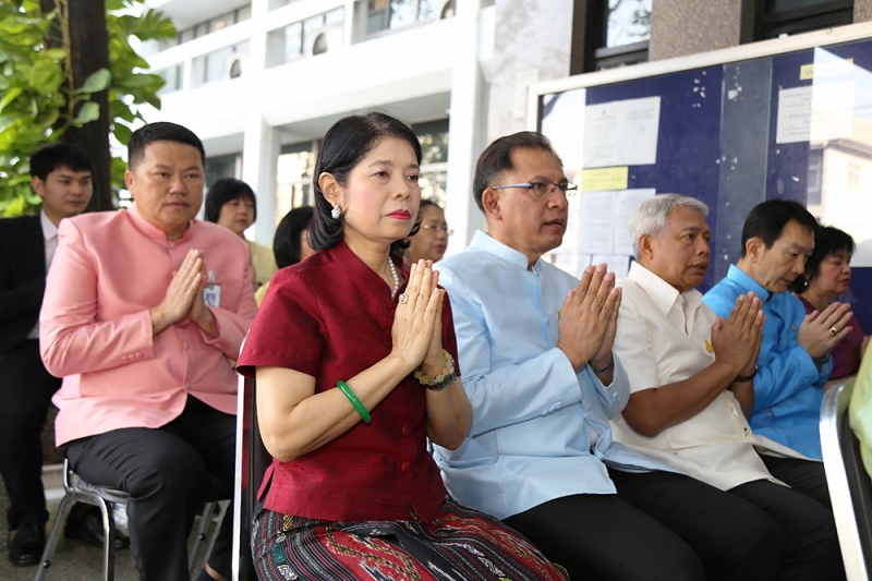 พิธีทำบุญตักบาตรข้าวสารอาหารแห้ง เดือนมีนาคม 2562