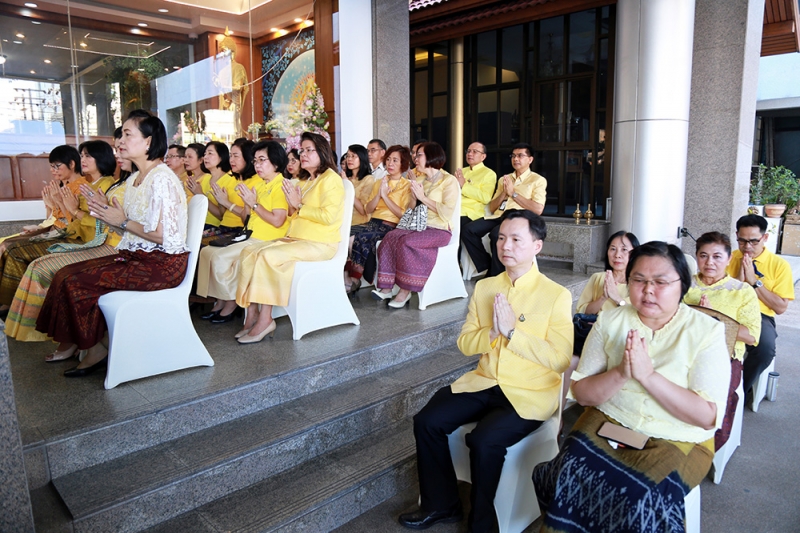 พิธีทำบุญตักบาตรข้าวสารอาหารแห้ง เดือนพฤษภาคม 2562